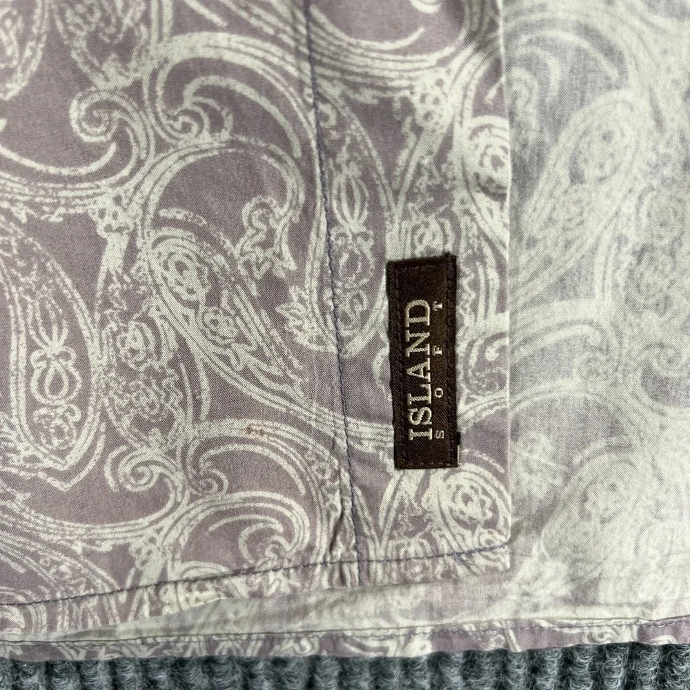Tommy Bahama Island Soft Shirt Mens Large Purple Beige Paisley Button Up Casual - Picture 11 of 14